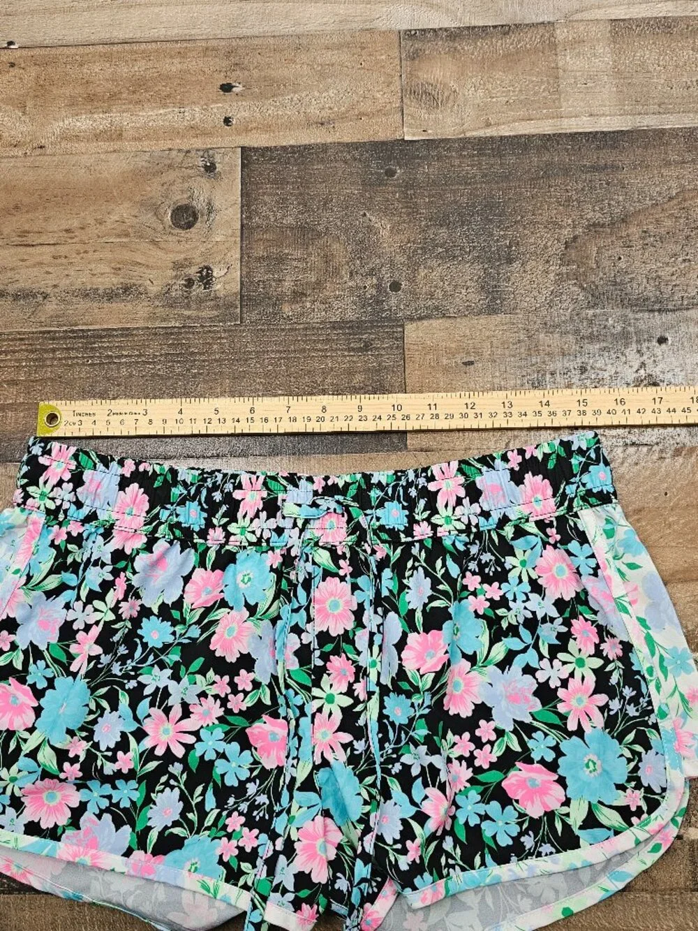 Celebrity Pink Swim Floral Board Shorts Size L 11-13 Black Pink Blue